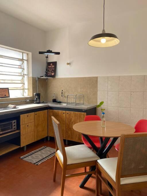 Apartamento Apto Com Dois Quartos, Pertinho Do Metro Faria Lima São Paulo
